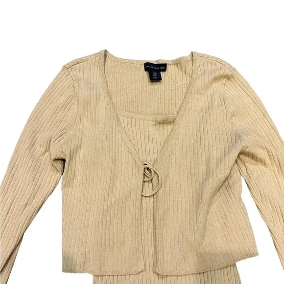 House of Harlow 1960 Tan Ribbed Bodycon Midi Dress + Matching cardigan sz med - Picture 5 of 11